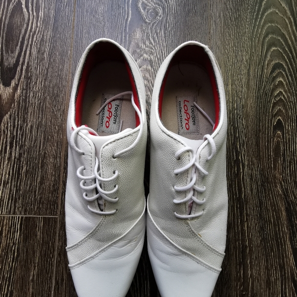 Shoes - Picture 3 of 4